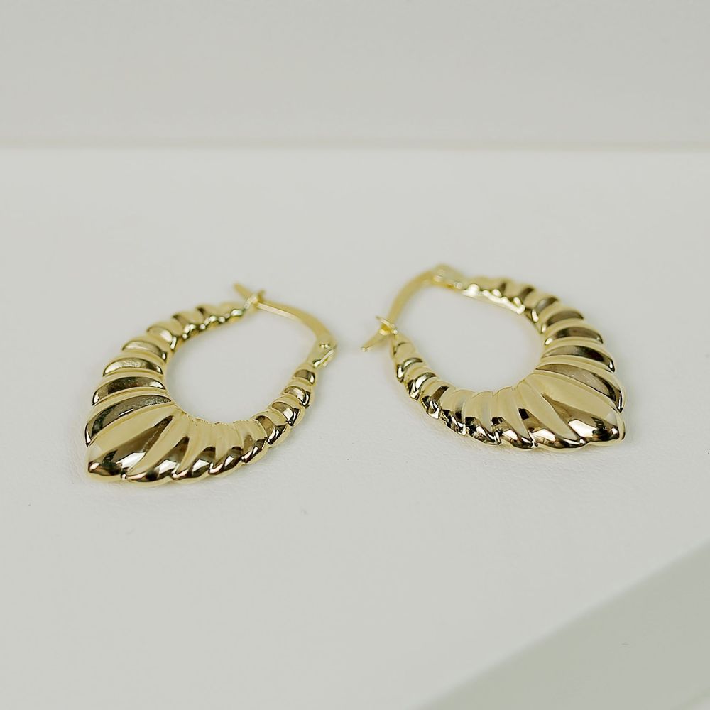 Sculpted Shell Hoop Earrings